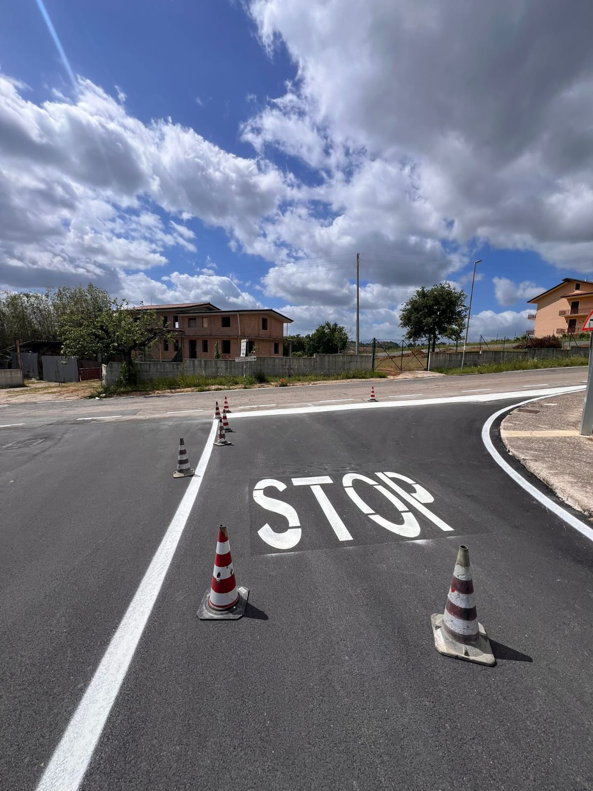 Segnaletica STOP e Coni